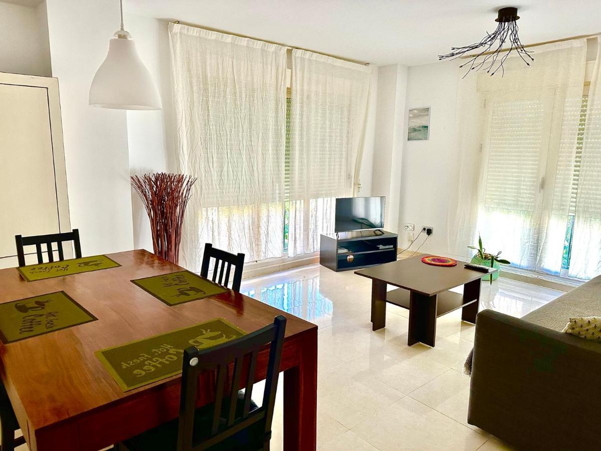 Lovely Denia, Piscina, Jacuzzi, Padel, Parking * Denia